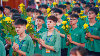 Dâng hoa tri ân - Gieo mầm biết ơn