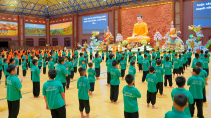 Lễ Phật - Thực tập tâm cung kính