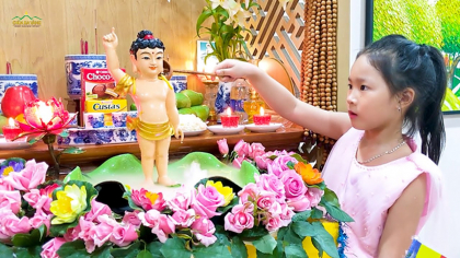 [Video] Phật tử nhí chùa Ba Vàng đón mừng ngày Đức Phật đản sinh