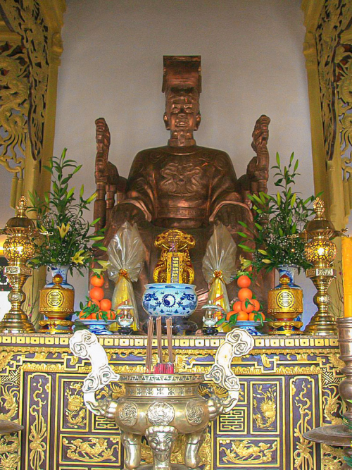 Tôn tượng Đức vua Trần Nhân Tông (ảnh minh họa nguồn internet)