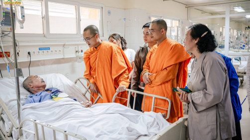 Những phần quà ấm áp nghĩa tình ngày giáp Tết Bính Ngọ 2026