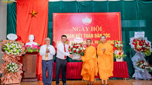 Chùa Ba Vàng chúc mừng Ngày hội Đại đoàn kết toàn dân tộc năm 2025