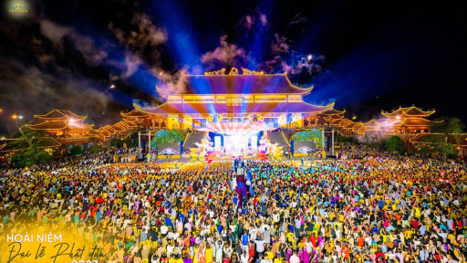 Rực rỡ Đại lễ Phật đản chùa Ba Vàng năm 2023 - Hoài niệm Tết của những người con Phật
