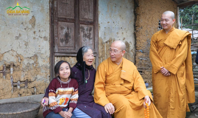 Làm từ thiện đúng Pháp - nhân thù thắng để nhận nhiều phước báu