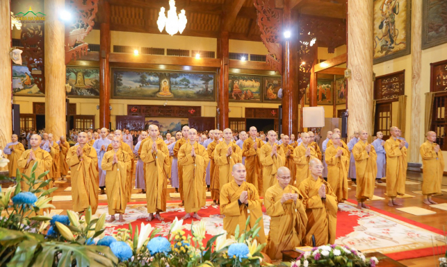 Tu tập theo chùa Ba Vàng