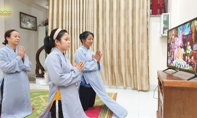 Tu Bát quan trai tại nhà