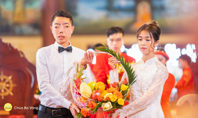 Chuyện cổ tích đời thực của “cậu bé mặt ngựa” Lê Trung Tuấn