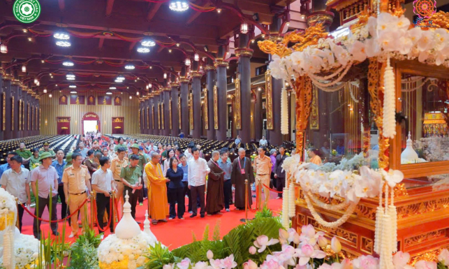 Non thiêng Yên Tử đã sẵn sàng cho lễ cung rước và chiêm bái Xá lợi Đức Phật Thích Ca Mâu Ni