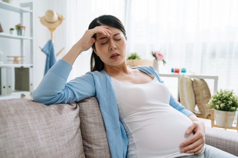 Người mẹ mang thai khổ sở, mệt nhọc thì thai nhi trong bụng cũng rất khổ sở (ảnh minh họa)